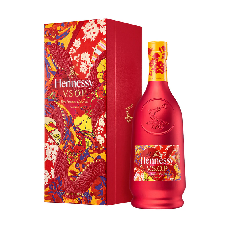 Hennessy VSOP Deluxe Lunar New Year of the Snake 2025 by Shuting Qiu Hennessy VSOP Deluxe Lunar New Year of the Snake 2025 by Shuting Qiu